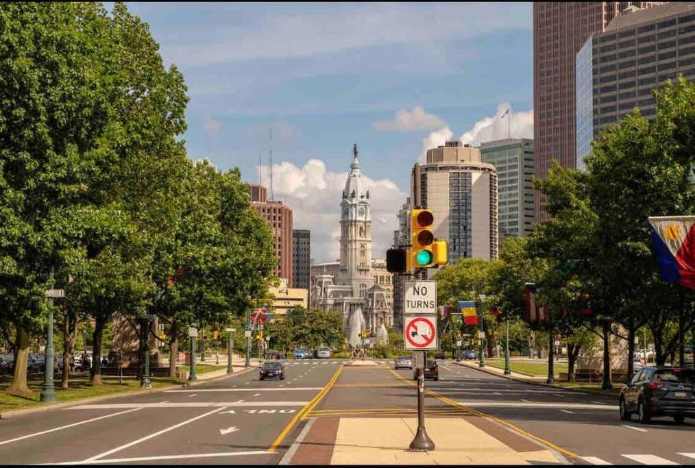 502 Luxury 1br In Center Apartment Philadelphia