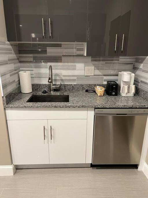 502 Luxury 1br In Center * Philadelphia